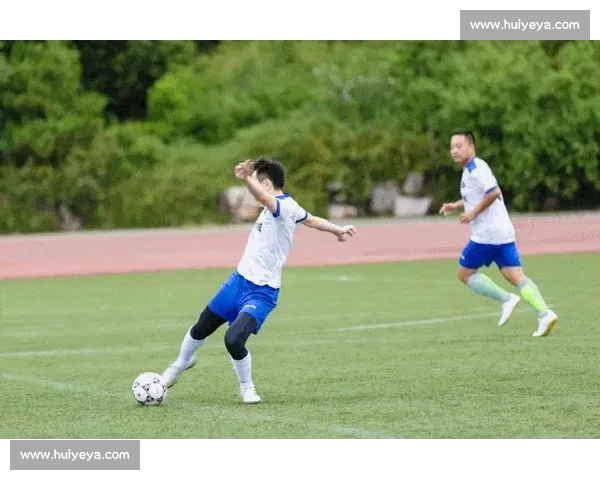 全球足球盛宴实时直播尽享精彩赛事和专业解说助你掌握每场比赛动态